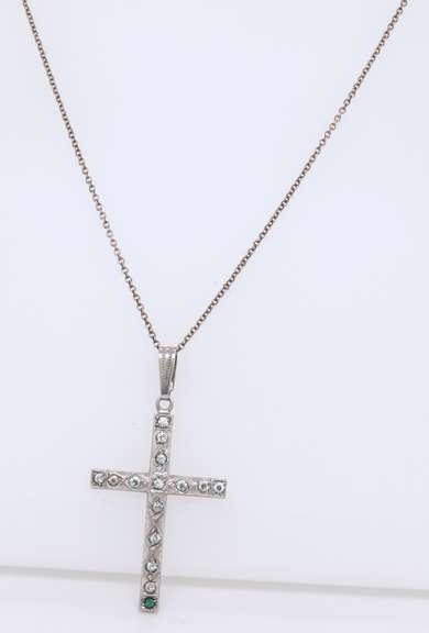 Vintage 925 Sterling Silver Cross Pendant on Chain