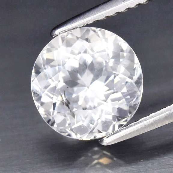 Exceptional 2.33ct collectors diamond white Goshenite