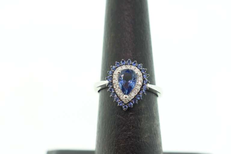 Gorgeous Aquatic Teardrop Sapphire Ring with 18k White Gold and Diamonds