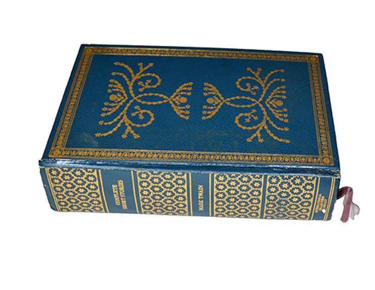 Hardcover 1957 Copyright of the Complete Short Stories of Mark Twain, Printed in the USA
