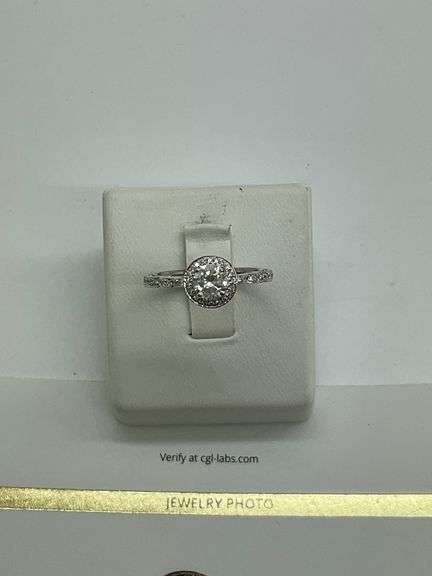 CERTIFIED BRAND NEW LADIES 18K WHITE GOLD AND DIAMOND RING