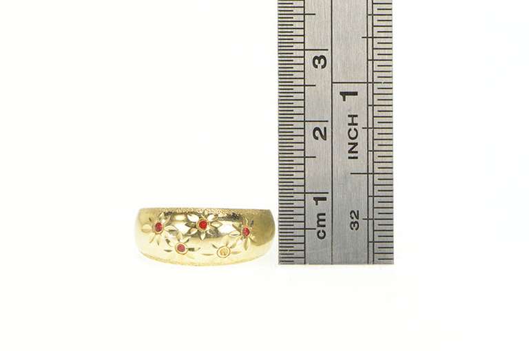 14K Yellow Gold Diamond Cut Flower Pattern Enamel Domed Ring