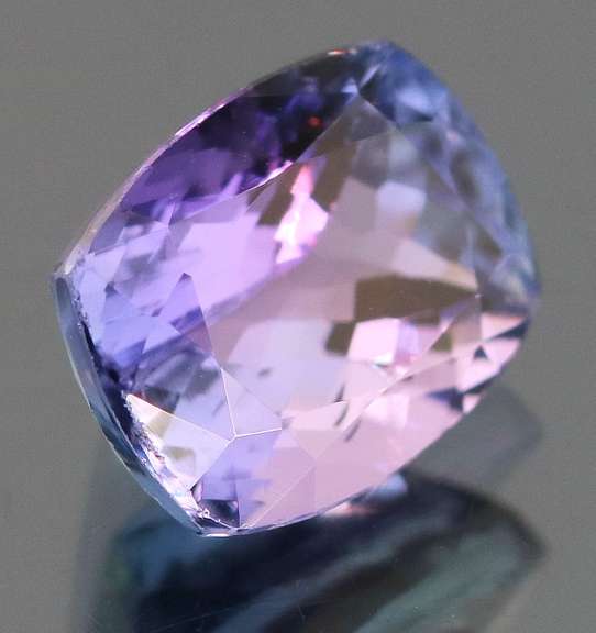 Show stopping 2.83ct blue violet eye clean Tanzanite