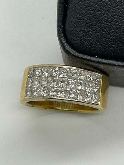CERTIFIED LADIES CHRISTOPHER 18K GOLD AND DIAMOND  BAND