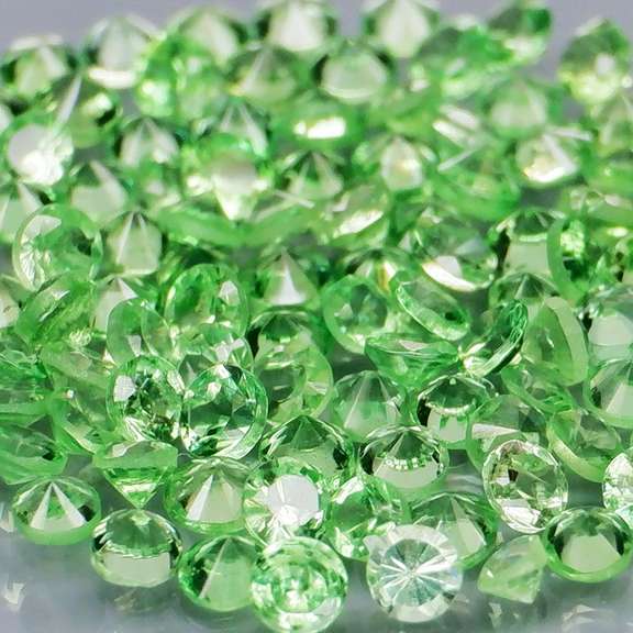 Very rare 2.84ct untreated apple green Tsavorite set