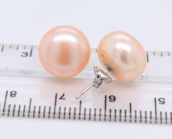 Elegant White Gold Pink Pearl Stud Earrings