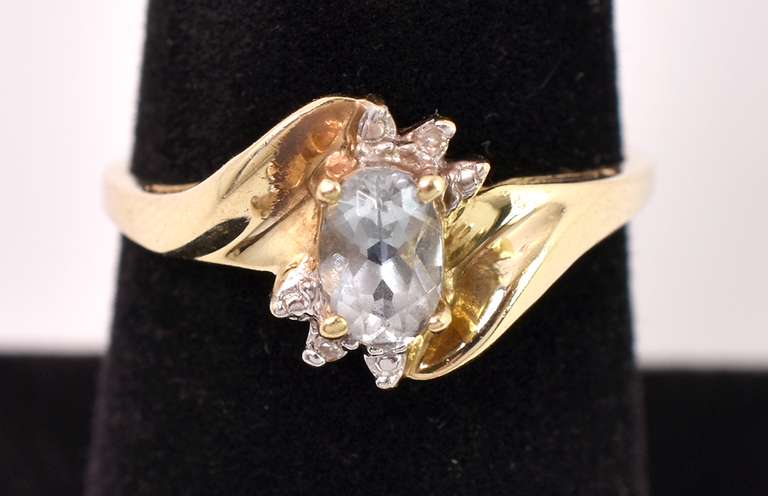 Lovely Aquamarine and Diamond Ring in Yellow Gold