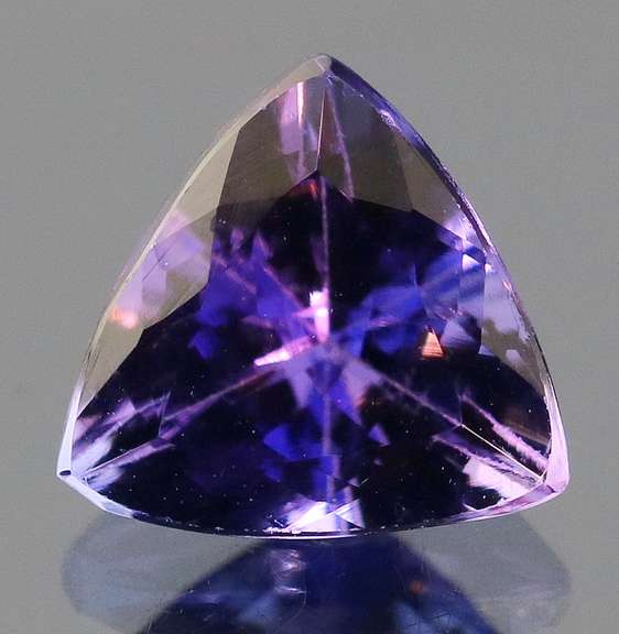 High fire 1.33ct trillion cut Tanzanite