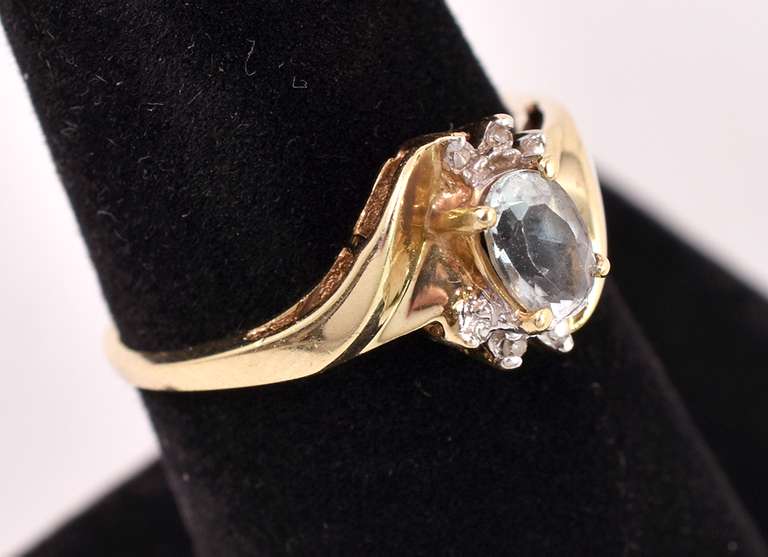 Lovely Aquamarine and Diamond Ring in Yellow Gold