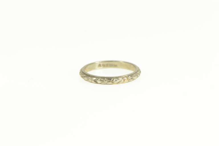 18K White Gold Victorian Floral Pattern Child's Baby Band Ring