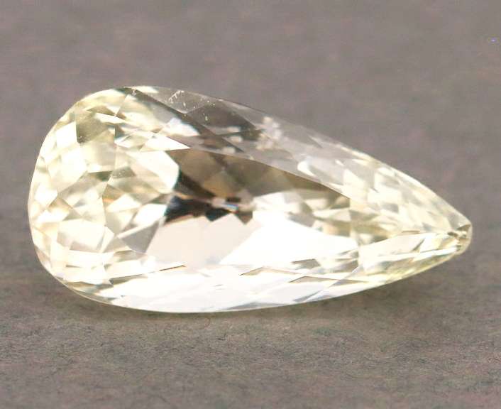 Remarkable 21.89ct high fire platinum blonde Kunzite