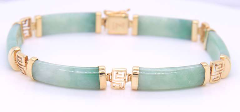 Handsome Yellow Gold Green Jade Link Bracelet