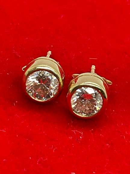 CERTIFIED 14K GOLD DIAMOND STUD EARRINGS