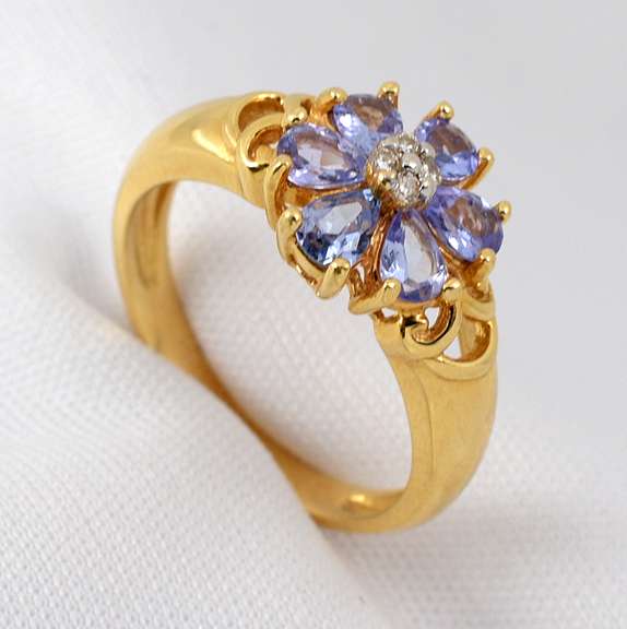 Pretty 14k Tanzanite Cluster