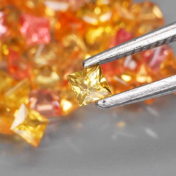 Superb 3.01ct princess cut Songean Sapphire set