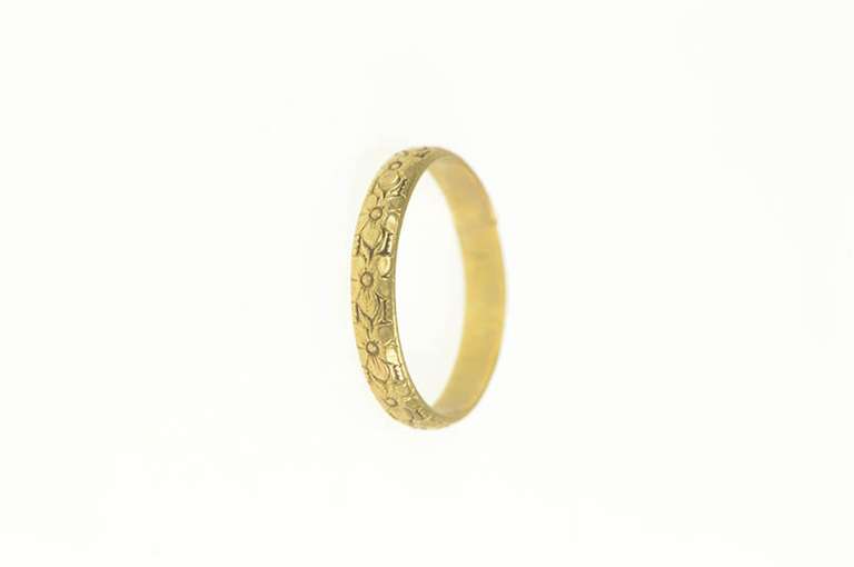 10K Yellow Gold Victorian Ornate Blossom Pattern Baby Child's Ring