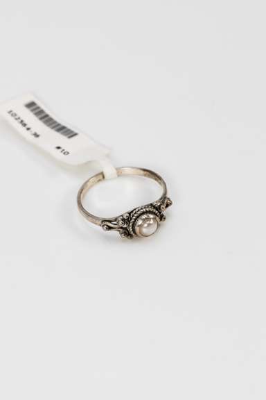 Sterling Silver Pearl Ring