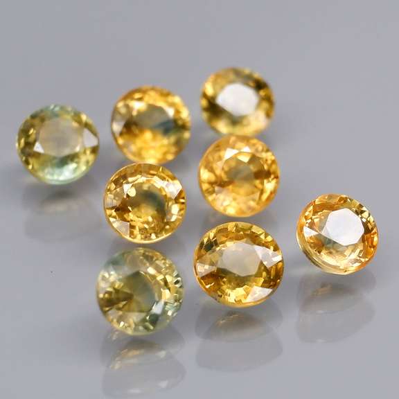 Glittering 3.65ct set of 8 multi-hue Songean Sapphires