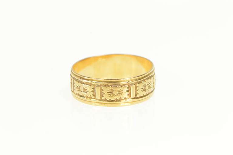 18K Yellow Gold 1950's 6.4mm Floral Pattern Statement Band Ring