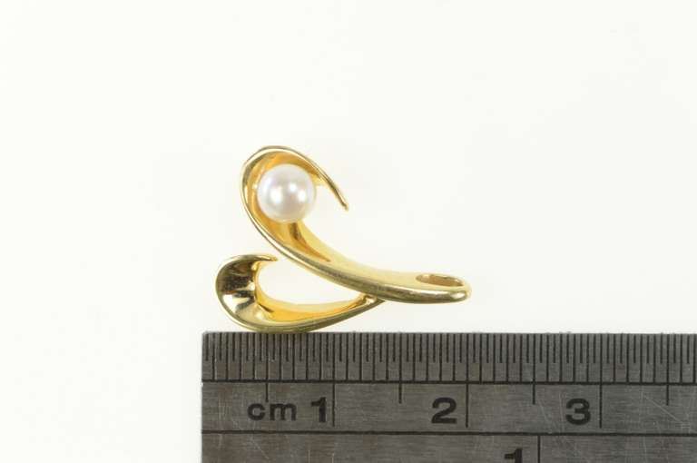 14K Yellow Gold Pearl Curved Drop Simple Statement Pendant