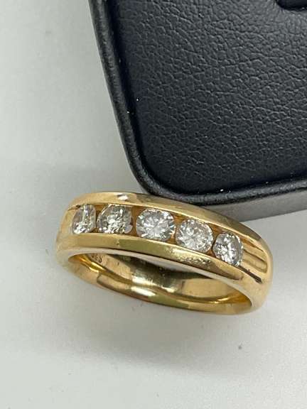 CERTIFIED MEN'S 14K GOLD AND DIAMOND BAND/RING