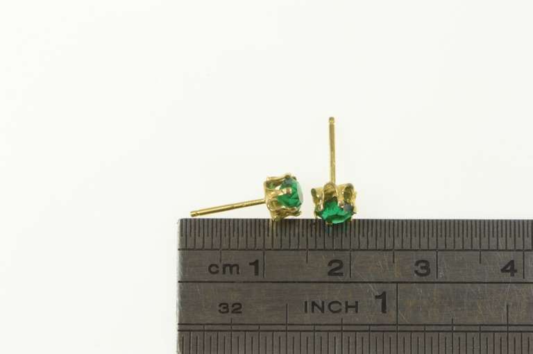 14K Yellow Gold Round Sim. Emerald Vintage Solitaire Stud Earrings
