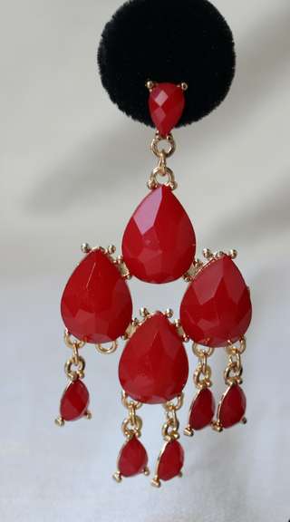 Sexy Pair of Fashion Design Earrings