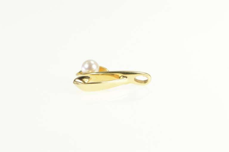 14K Yellow Gold Pearl Curved Drop Simple Statement Pendant