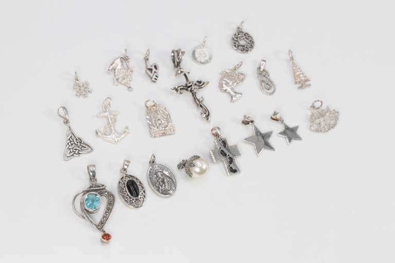 Sterling Silver Pendant Assortment Various Sizes & Styles (20 Pendant Lot)