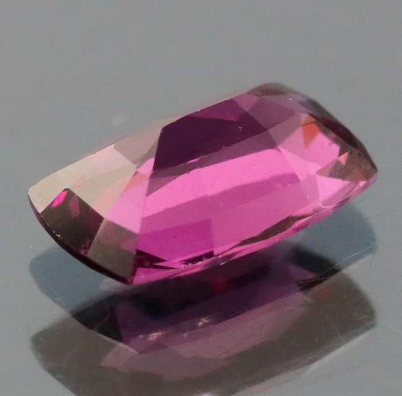 Lovely 1.88ct rich violet pink Rhodolite Garnet