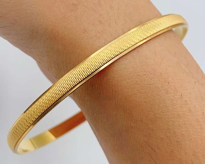 21kt Solid Yellow Gold Bangle Bracelet