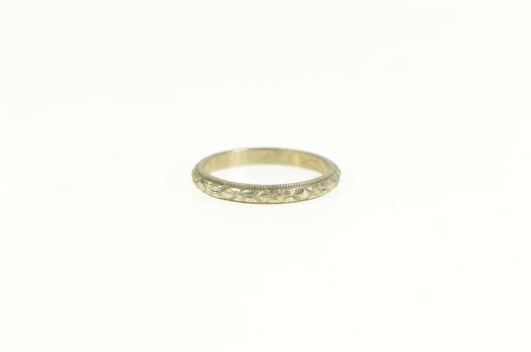 18K White Gold Victorian Floral Pattern Child's Baby Band Ring