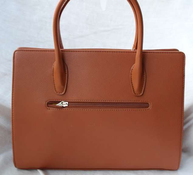Stylish Large Designer Style Leather Bag by David Jones, Paris