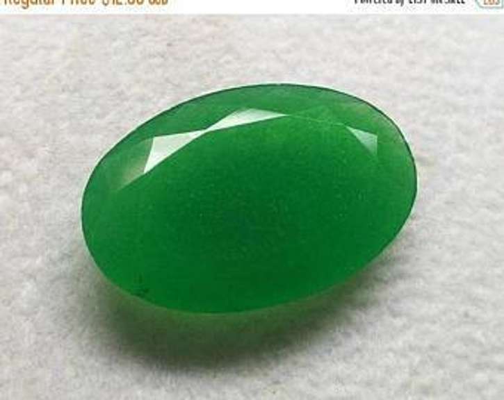 7X9MM OVAL CREATED GREEN JADE