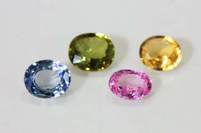 4 Natural Sapphires