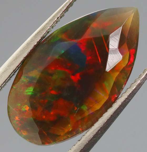 Exciting! 1.63ct floral fairy fire flashing Black Opal