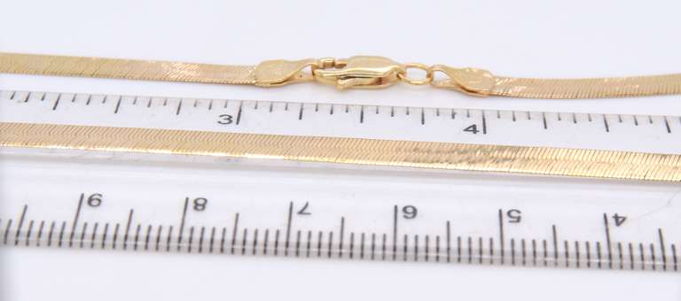 Attractive Yellow Gold Herringbone Chain Necklace