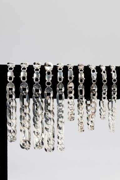 Sterling Silver - Italy Stamped - Super Flats - Curb / Figaro Mixed Lot - 10 Chain Bracelets - 6.7mm to 11.4mm Wide - 8 to 10 Inch