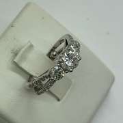 CERTIFIED LADIES 14K WHITE GOLD AND DIAMOND RING