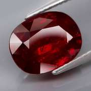 Outstanding 4.01ct deep red Spessartite Garnet