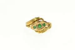 14K Yellow Gold 1950's Natural Emerald Raised Filigree Bypass Ring