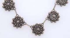 Vintage 925 Sterling Silver Flower Style Necklace