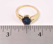 Spectacular Sapphire Ring in 14K Yellow Gold