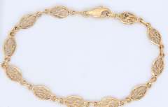 Pleasing Yellow Gold Filagree Link Bracelet