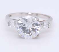 925 Sterling Silver Round Brilliant Cut Cubic Zirconia Ring
