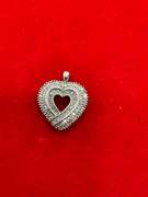 14K WHITE GOLD AND DIAMOND HEART PENDANT
