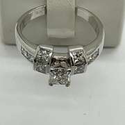 CERTIFIED LADIES 14K WHITE GOLD AND DIAMOND ENGAGEMENT RING