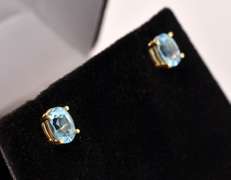 Amazing Topaz Stud Earrings in 14K Yellow Gold