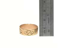 10K Yellow Gold 7.6mm Victorian Floral Rose Pattern Band Ring