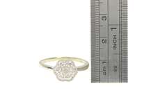 10K White Gold 0.25 Ctw Diamond Cluster Promise Engagement Ring